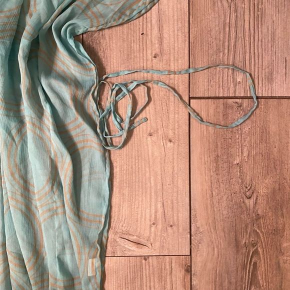 Swimsuit cover up one size fits all - Picture 4 of 5